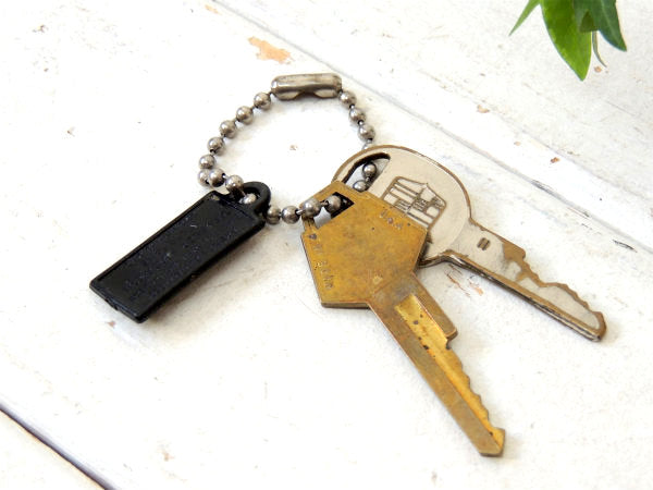 【1960's・ニューヨーク】ナンバープレート型・ビンテージ・キーホルダー・鍵2本付き・キャデラック