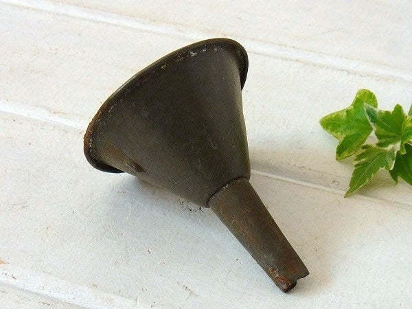 ティン製の小さなアンティーク・じょうご/漏斗/ファンネル USA