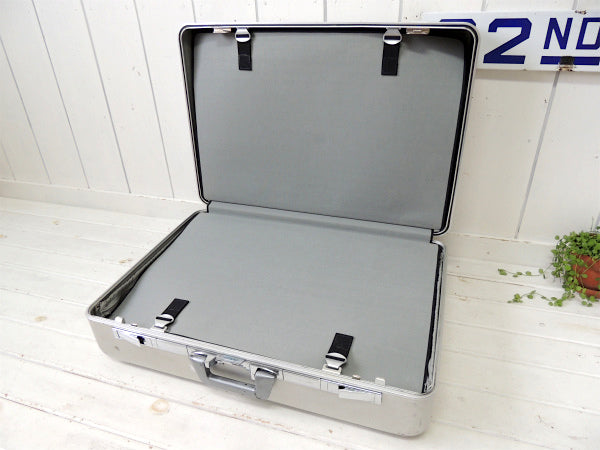 ゼロハリバートン 施錠 USA アルミ製・ビンテージ・スーツケース トランク ロック可