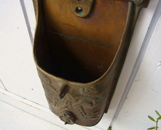 真鍮製・お洒落なデザイン・アンティーク・メールボックス・郵便受け・ポスト