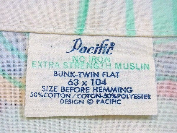 【ミッキー&フレンズ】ディズニーランド柄・ヴィンテージ・ユーズドシーツ(1/2) USA