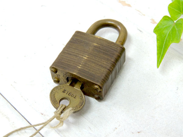 USN ヴィンテージ MASTER LOCK Co 南京錠 ライオン柄 鍵付き ミリタリー