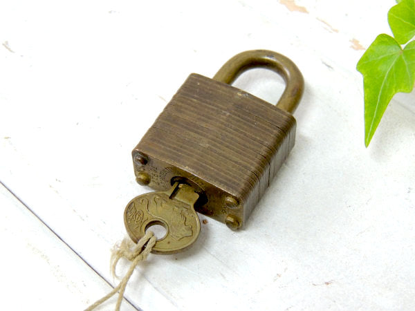 USN ヴィンテージ MASTER LOCK Co 南京錠 ライオン柄 鍵付き ミリタリー
