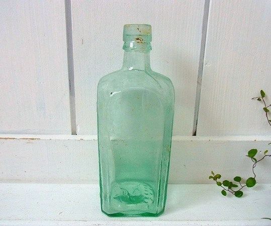 【GORDON's DRY GIN】イギリス製・ゴードン ドライジン・アンティーク・ガラスボトル/瓶