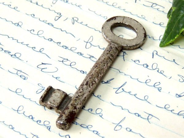 【スペイン・マドリード】蚤の市・鍵・アンティーク・古鍵・オールドキー・年代不明