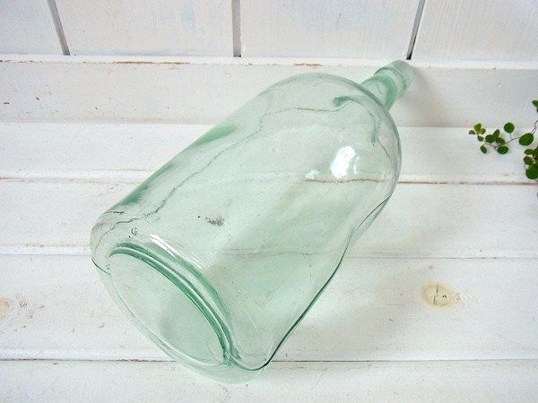 気泡たっぷりの大きなアンティーク・ガラスボトル/空き瓶　USA