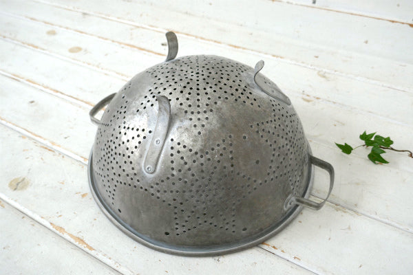 星モチーフ・アルミ製・ハンドル&脚付き・ヴィンテージ・コランダー・水切りボウル・キッチン用品