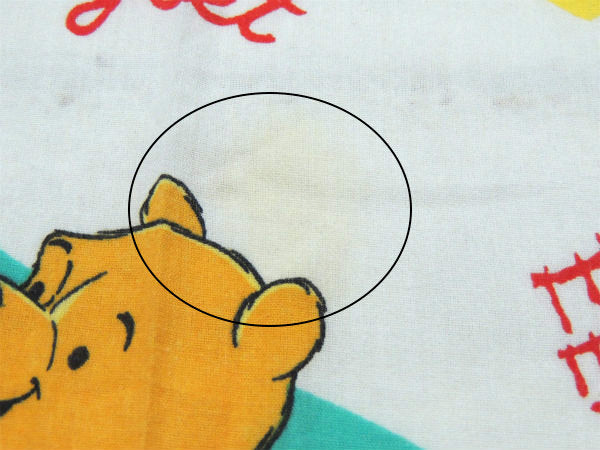 【くまのプーさんと森の仲間たち】USA・カラフル・ベビーサイズ・ユーズドシーツ