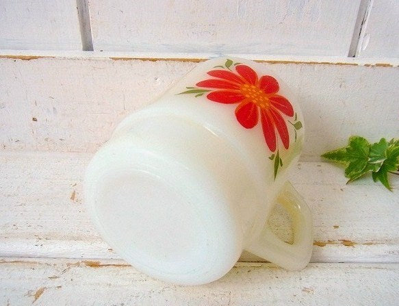 【FireKing】デイブレイカー・赤色の花柄・ヴィンテージ・マグカップ/スタッキングマグ