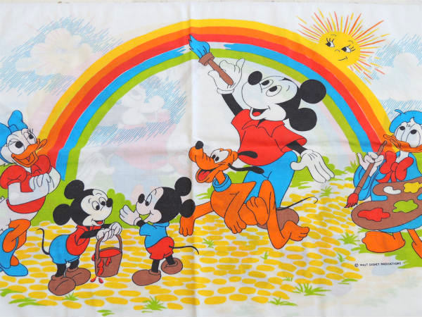 【ミッキー&フレンズ】ディズニー・レインボー柄・ビンテージ・ピローケース・枕カバー USA