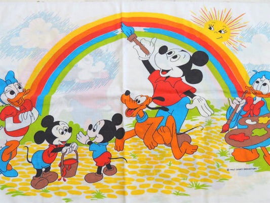 【ミッキー&フレンズ】ディズニー・レインボー柄・ビンテージ・ピローケース・枕カバー USA