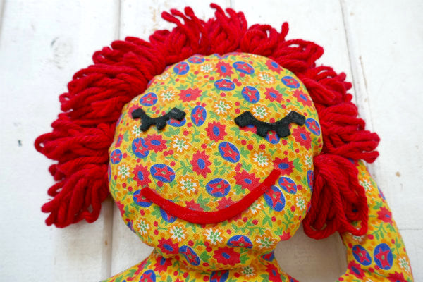 レトロポップ・花柄ファブリック製・ハンドメイド・ヴィンテージ・ピロードール・ぬいぐるみ・オモチャ