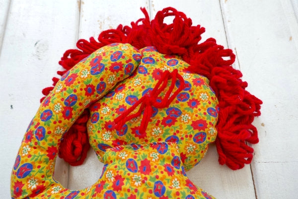 レトロポップ・花柄ファブリック製・ハンドメイド・ヴィンテージ・ピロードール・ぬいぐるみ・オモチャ