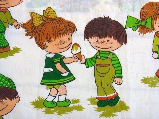 レトロな男の子&女の子柄・ヴィンテージ・ファブリック/生地/カーテン USA