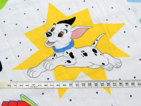 【101匹わんちゃん】ディズニー・おもちゃ柄・ベビーサイズ・ユーズドシーツ(ボックスタイプ) USA