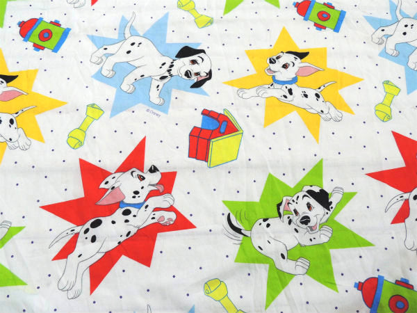 【101匹わんちゃん】ディズニー・おもちゃ柄・ベビーサイズ・ユーズドシーツ(ボックスタイプ) USA