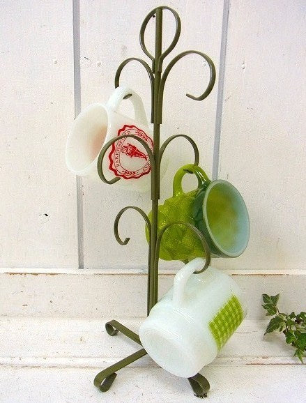 オリーブグリーン色・ヴィンテージ・アイアン製・マグツリー/マグカップホルダー(6脚用)