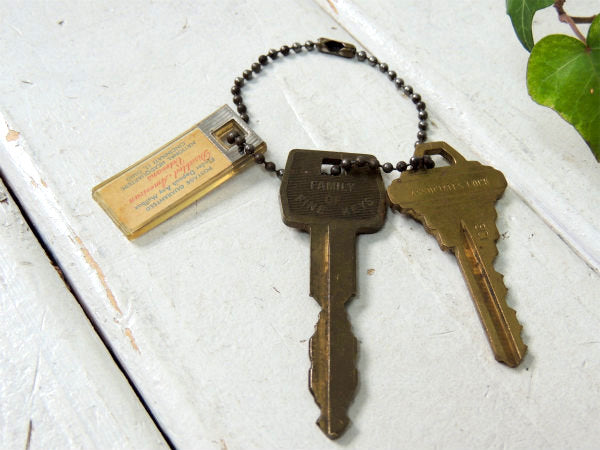 【1957・ウィスコンシン州】ナンバープレート・ビンテージ・キーホルダー+真鍮製・鍵 2本・Ford