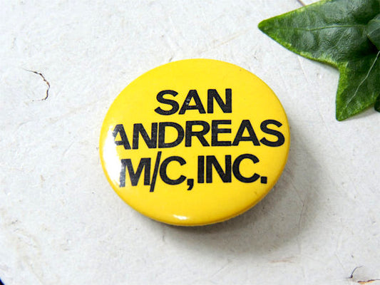 SAN ANDREAS M/C INC ・アドバタイジング・ヴィンテージ・缶バッジ・イエロー