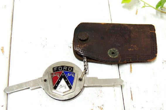 【FORD・Calif】フォード・ヴィンテージ・革・レザーキーケース・鍵2本付き・