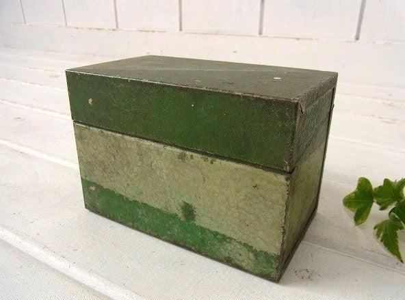 オリーブ・グリーン メタル製・カード付き・ヴィンテージ・カードボックス ファイルボックス USA
