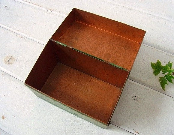 オリーブ・グリーン メタル製・カード付き・ヴィンテージ・カードボックス ファイルボックス USA