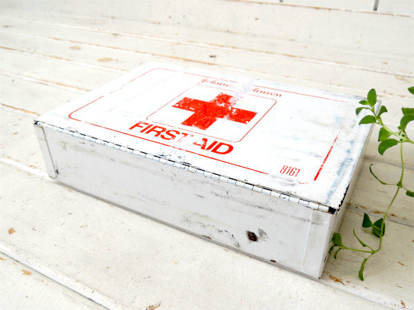 ジョンソン&ジョンソン ファーストエイド・8161・ヴィンテージ・救急箱・店内装飾・USA