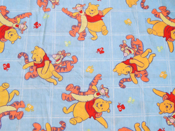 【くまのプーさん&ティガー】水色・クレヨンタッチ・ヴィンテージ・ユーズドシーツ(ボックスタイプ)