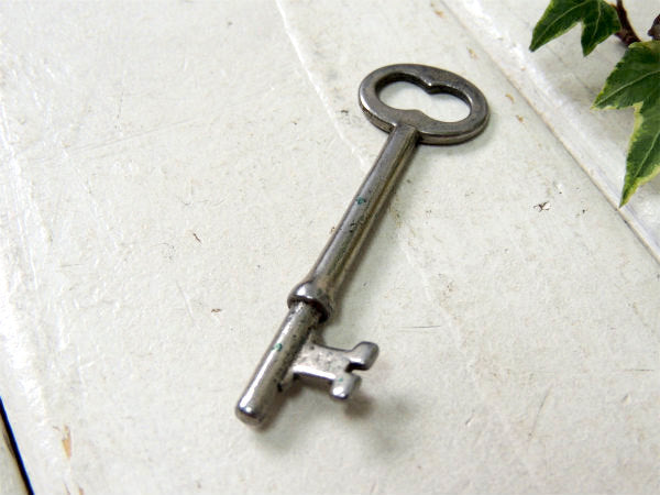 【フランス・蚤の市】鍵・アンティーク・古鍵・オールドキー