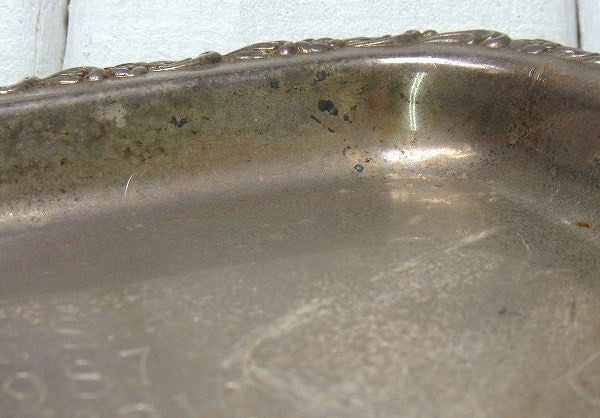 花柄モチーフのノベルティ・金属製・ヴィンテージ・トレイ/マネートレイ USA