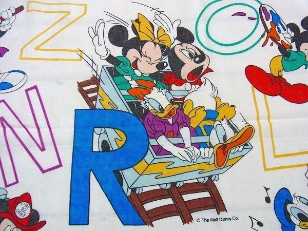 【ミッキー&フレンズ】アルファベット柄・ヴィンテージ・USEDフラットシーツ(1/2) USA