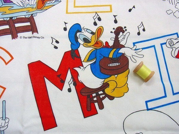 【ミッキー&フレンズ】アルファベット柄・ヴィンテージ・USEDフラットシーツ(1/2) USA