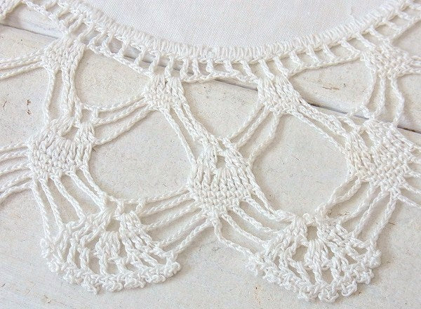 アメリカ製!デッドストック未使用・白色のクロッシェレース・アンティーク・ドイリー/ハンドメイド