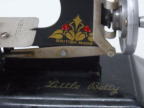 【Little Betty】イギリス製・アンティーク・子供用ミシン/トイミシン/チャイルドミシン