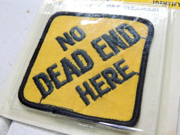 NO DEAD END HERE・無限 メッセージ・ヴィンテージ・ワッペン・刺繍・エンブレム