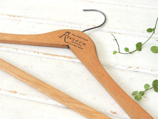 【Riviera Hotel】ラスベガス・ホテル・両面ロゴ入り・ヴィンテージ・木製ハンガー