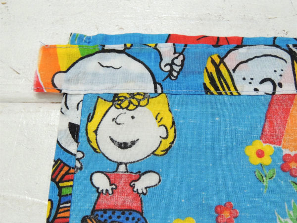 【スヌーピー】ピーナッツの仲間・レインボー柄・60'sヴィンテージ・カーテン/生地 USA