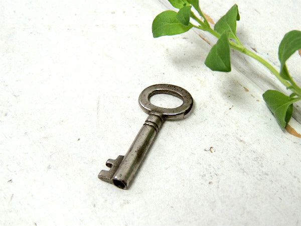【フランス・パリ】蚤の市・小さなオールド・アンティーク・キー・古鍵