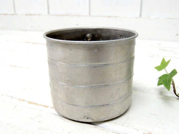 2Cupサイズ・ アルミ製・ヴィンテージ・メジャーリングカップ/計量カップ/アルミコップ USA