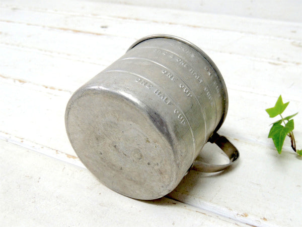 2Cupサイズ・ アルミ製・ヴィンテージ・メジャーリングカップ/計量カップ/アルミコップ USA