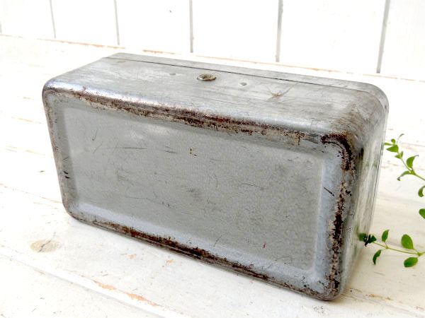 インダストリアル・工業系・シルバーカラー・鍵付き・ヴィンテージ・ツールボックス・ツールケース・工具箱