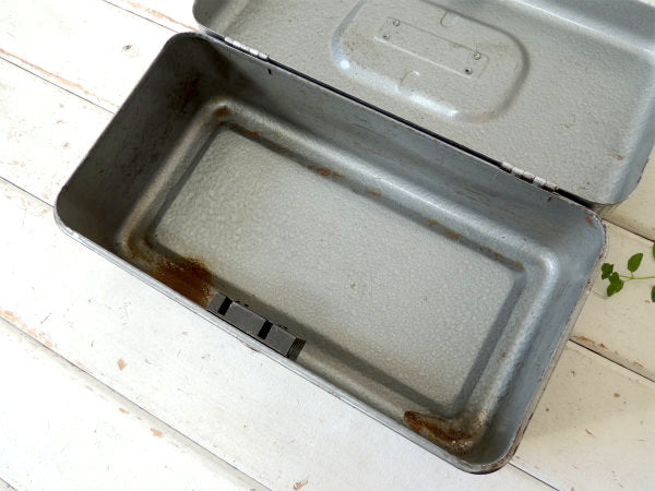 インダストリアル・工業系・シルバーカラー・鍵付き・ヴィンテージ・ツールボックス・ツールケース・工具箱