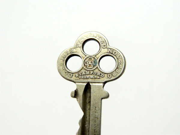 【1800's~三つ穴】YALE・PARACENTRIC・スタンフォード・鍵・アンティーク・キー