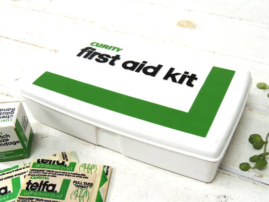 【ニューヨーク・NY・ファーストエイド】プラスティック製・ヴィンテージ・救急箱