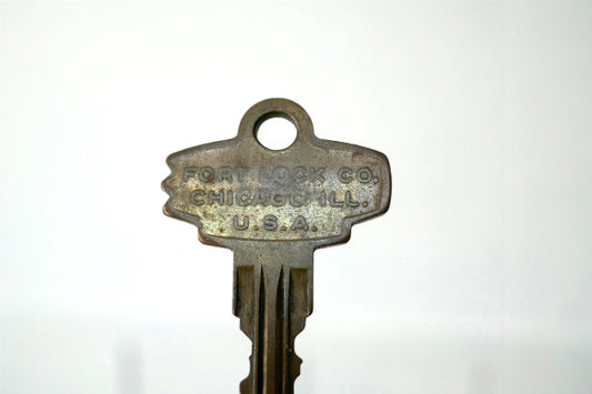 FORT LOCK イリノイ州 シカゴ・2412 ヴィンテージ 鍵 USA KEY 真鍮 キー