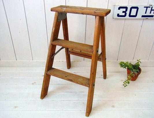 ペンキの付いた木製・アンティーク・ステップラダー/脚立　USA