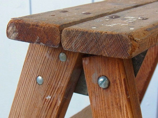 ペンキの付いた木製・アンティーク・ステップラダー/脚立　USA