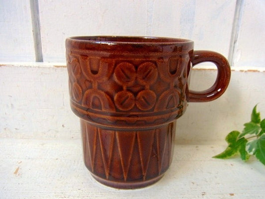 【NEVCO】幾何学模様のレトロな陶器製・デッドストック・ヴィンテージ・マグカップ Ⅳ