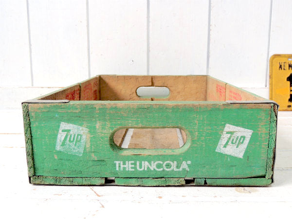 【7up】セブンアップ・炭酸ドリンク・緑色・1975年・ヴィンテージ・木箱/ウッドボックス USA