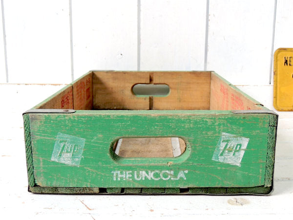 【7up】セブンアップ・炭酸ドリンク・緑色・1975年・ヴィンテージ・木箱/ウッドボックス USA